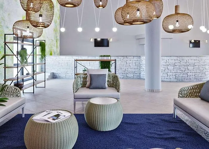 Falkensteiner Club Funimation Calabria 酒店 *