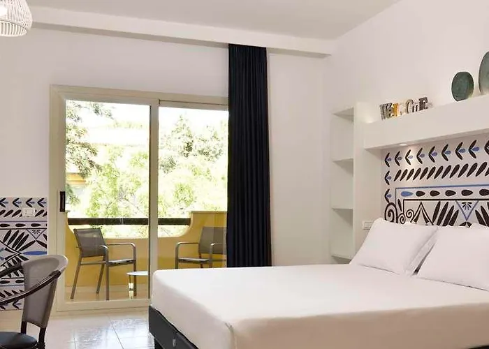 Falkensteiner Club Funimation Calabria 酒店